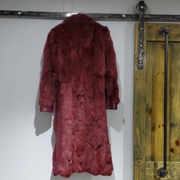 VTG VINTAGE REAL FUR WITH LEATHER TRIM FULL LENGTH COAT FOR THE GOAT - Picture 6 of 16
